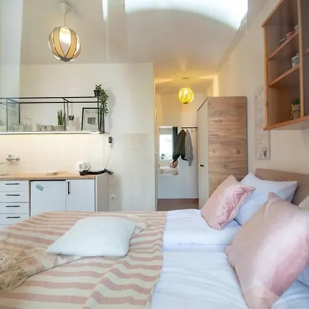 Cozy - Dostojevski Apartment