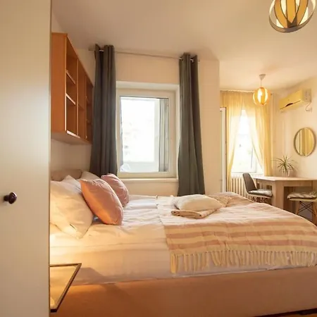 Cozy - Dostojevski דירה